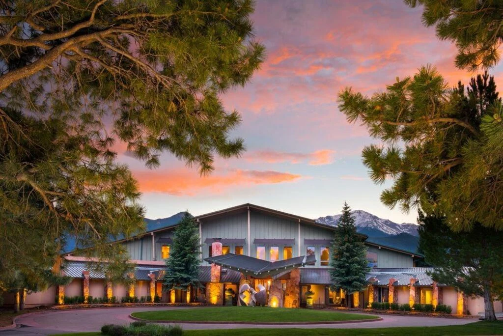 Luxury Hotel Colorado Springs Garden of the Gods Club & Resort